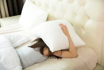 밤의 불청객,수면장애 / 수면장애 원인과 증상 및  자가진단 테스트
