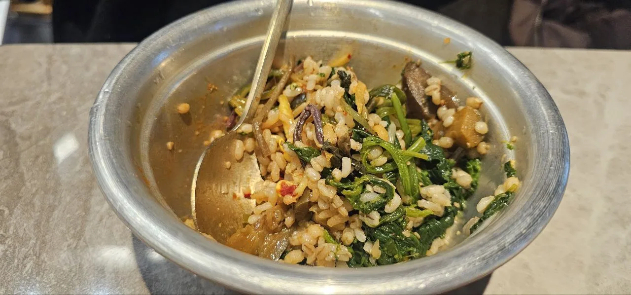 식사 후 비빔밥 스타일 마무리